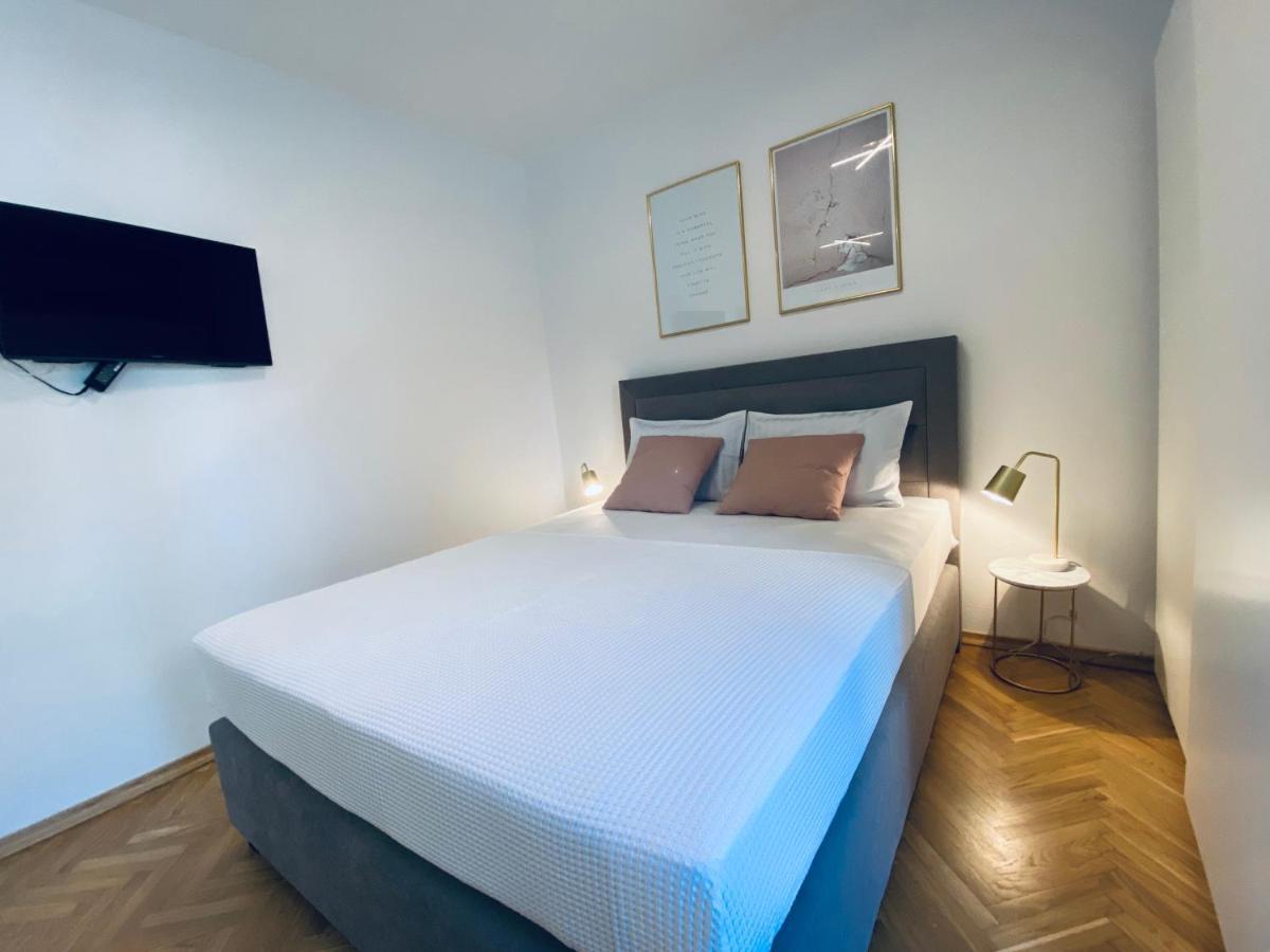 Cirjak Apartments Biograd Na Moru Eksteriør billede