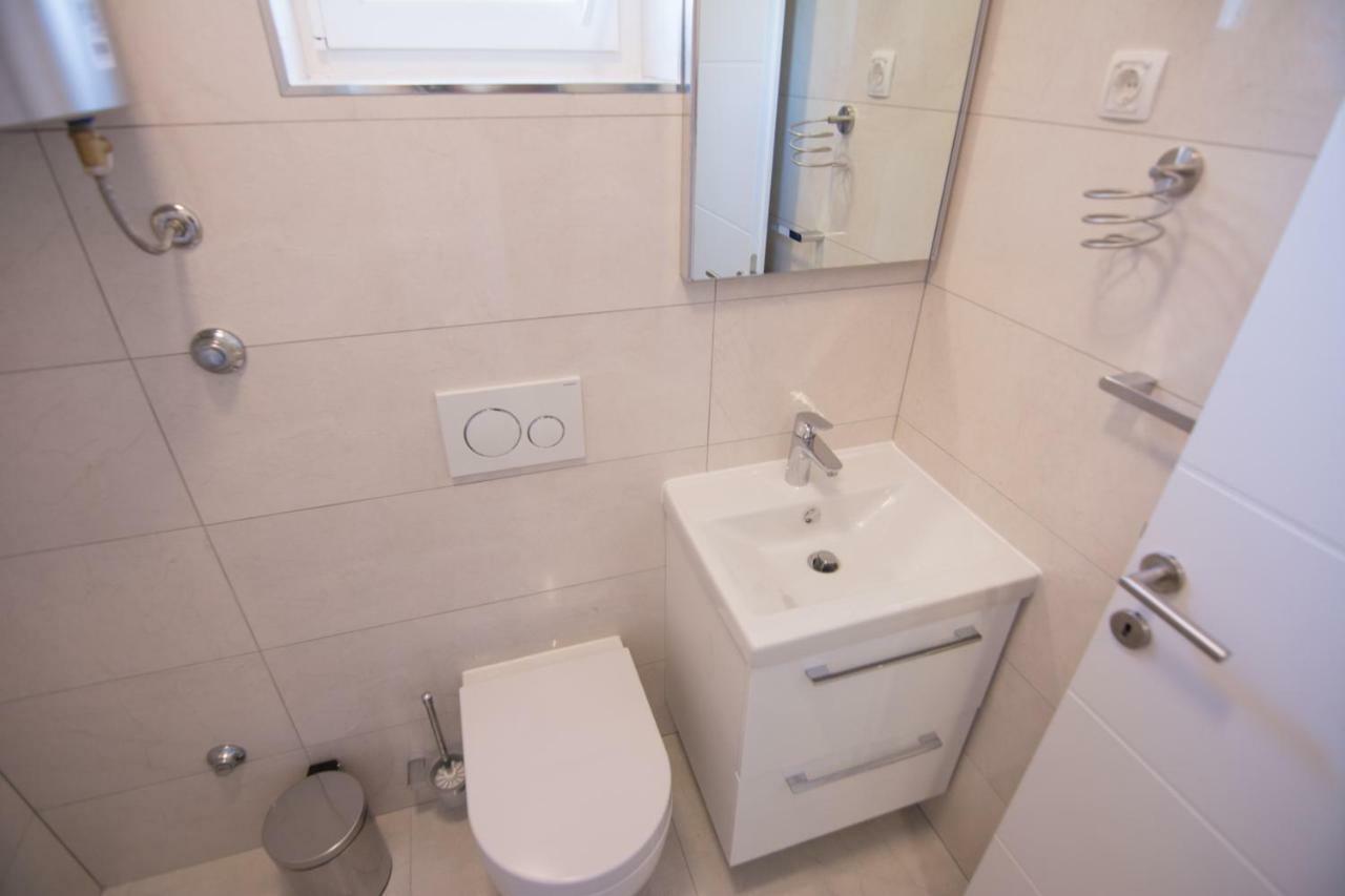 Cirjak Apartments Biograd Na Moru Eksteriør billede