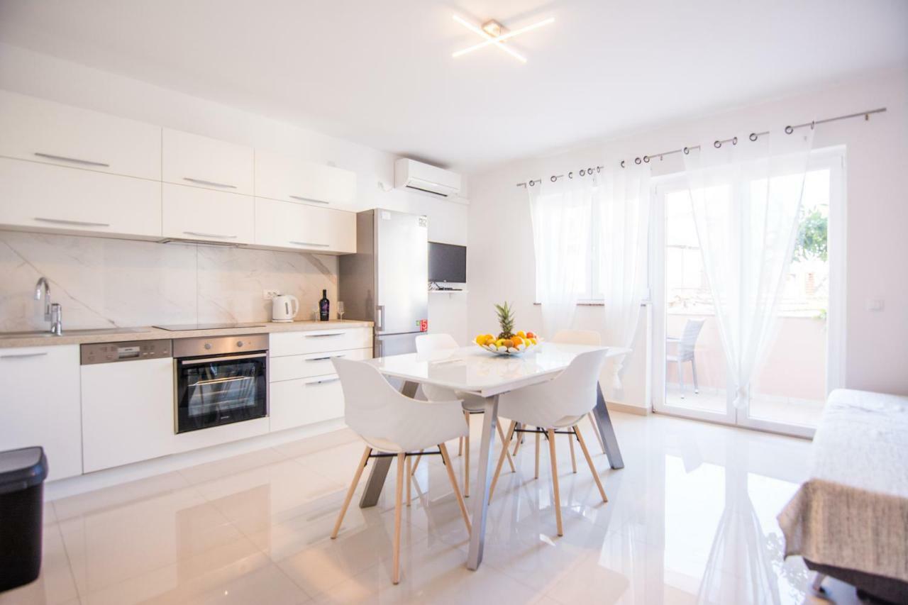 Cirjak Apartments Biograd Na Moru Eksteriør billede